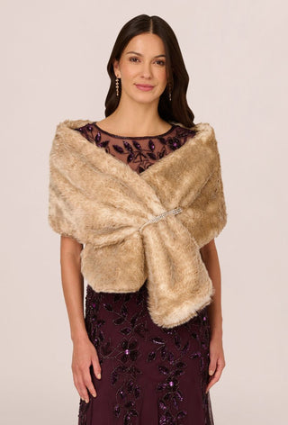 Faux fur wrap stola